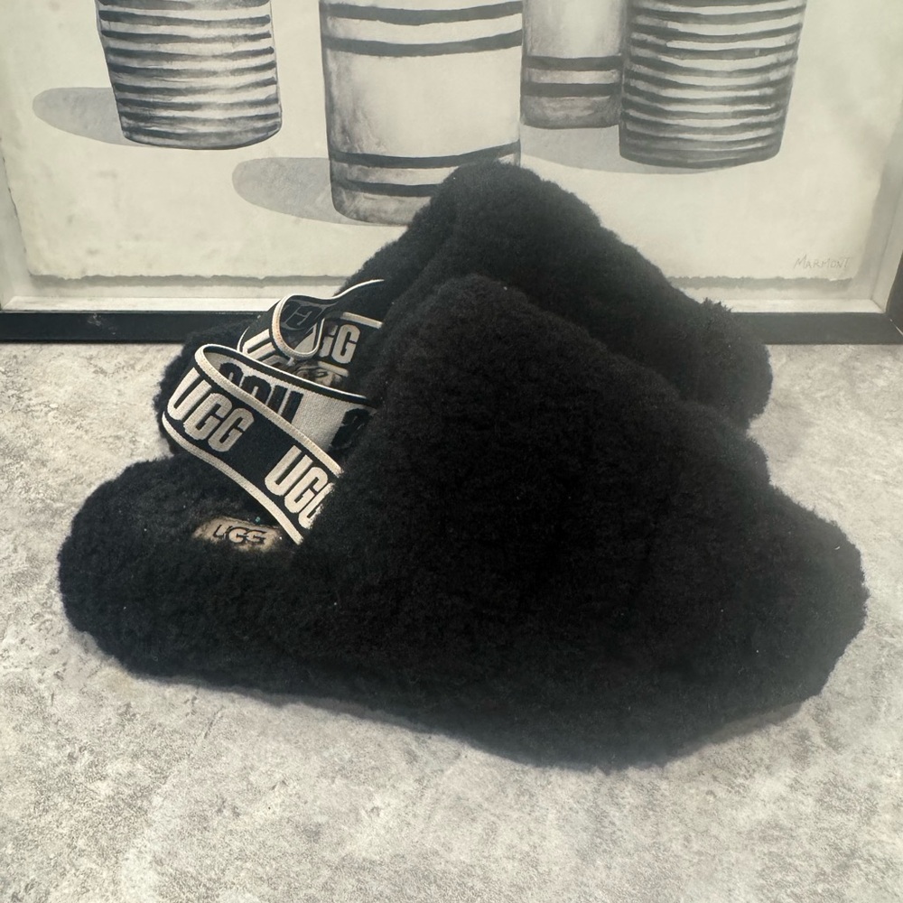 UGG Australia Fluff Yeah Women's Slide Sandal, Size US 4, Black